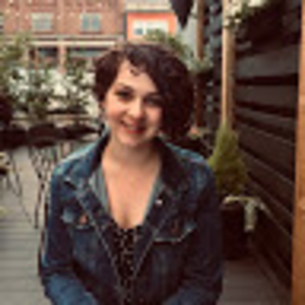 Meet your Posher, Hayley